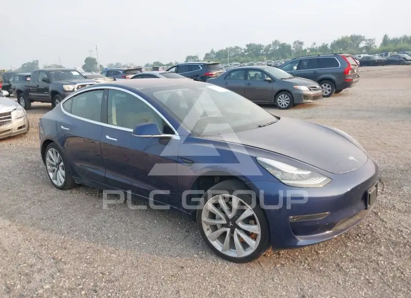2018 Tesla Model 3 фото