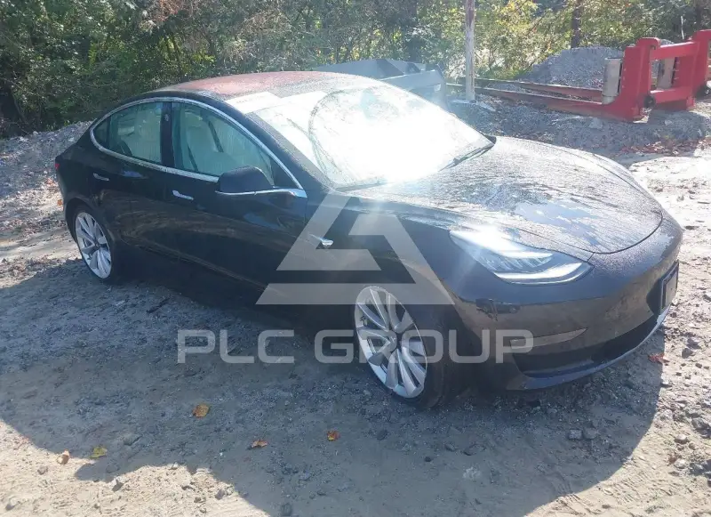 2018 Tesla Model 3 фото