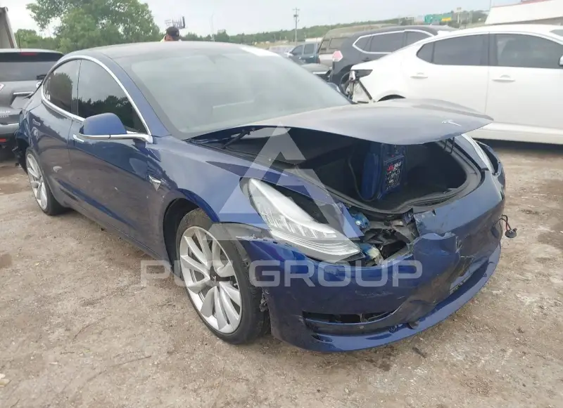 2018 Tesla Model 3 фото