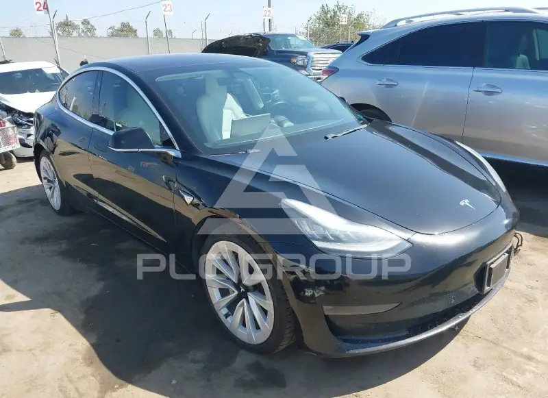 2018 Tesla Model 3 фото