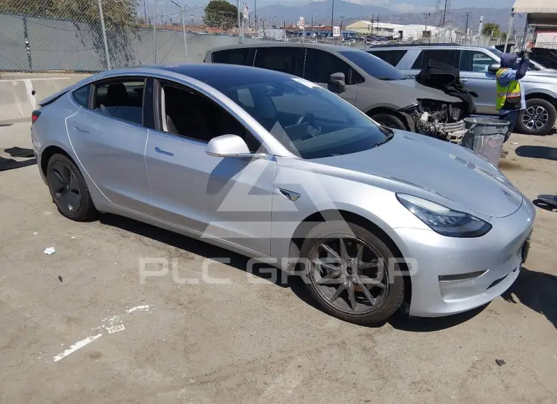 2018 Tesla Model 3 фото