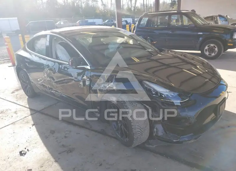 2018 Tesla Model 3 photo