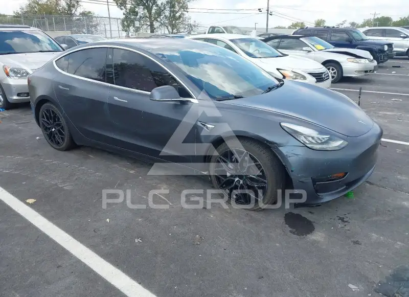 2018 Tesla Model 3 фото