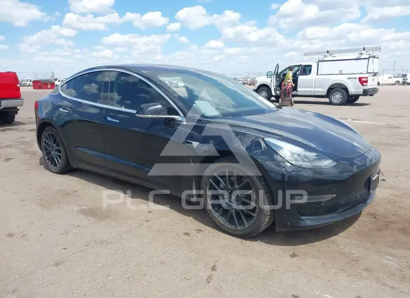 2018 Tesla Model 3 фото