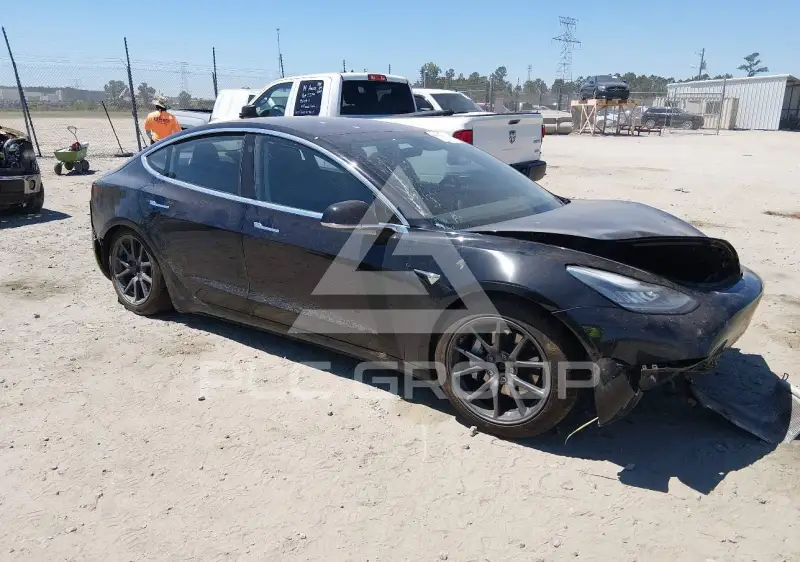 2018 Tesla Model 3 фото