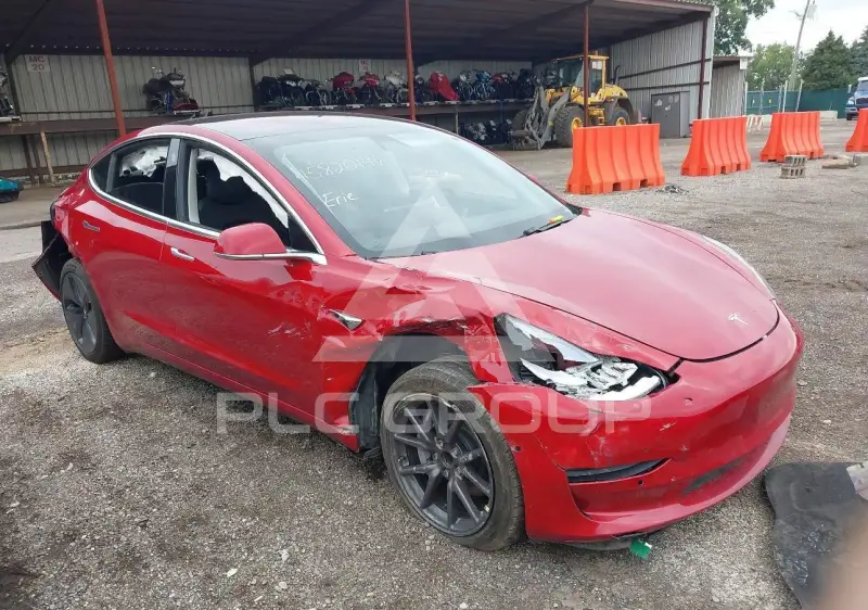 2018 Tesla Model 3 фото