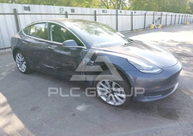 2018 Tesla Model 3 фото