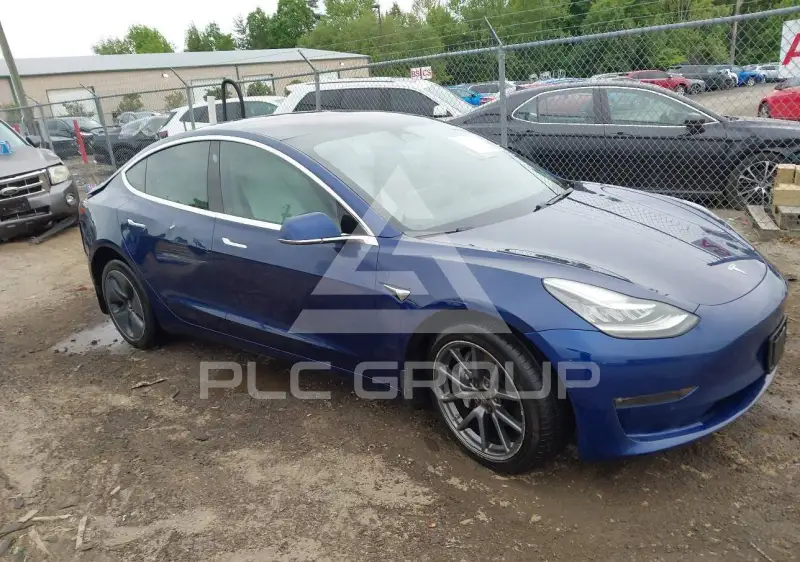 2018 Tesla Model 3 фото