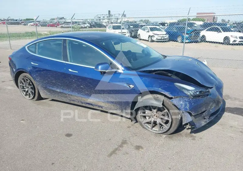 2018 Tesla Model 3 фото