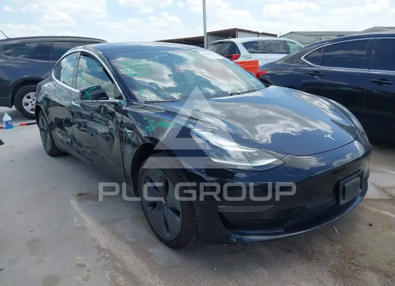 2018 Tesla Model 3 фото