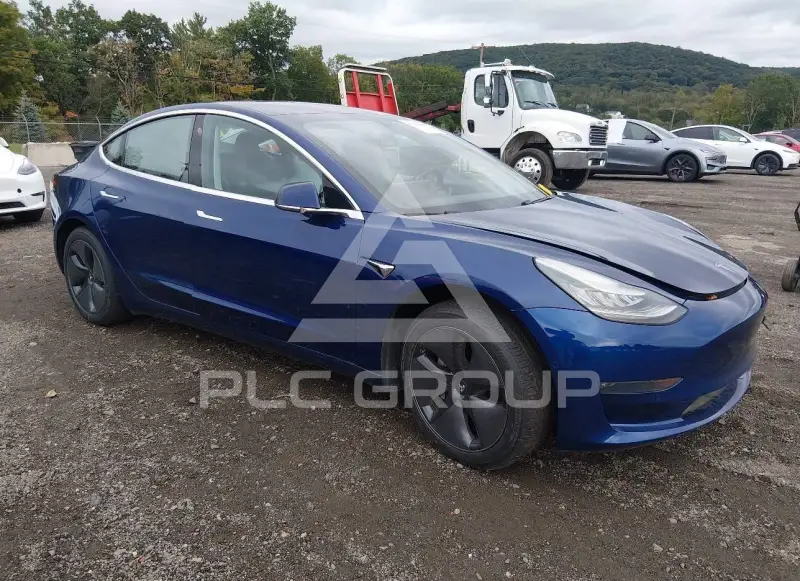2018 Tesla Model 3 фото