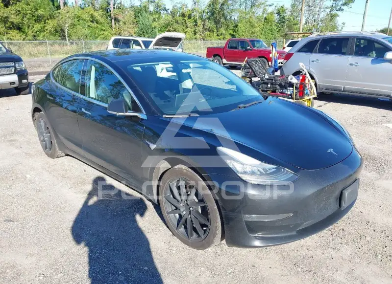 2018 Tesla Model 3 фото