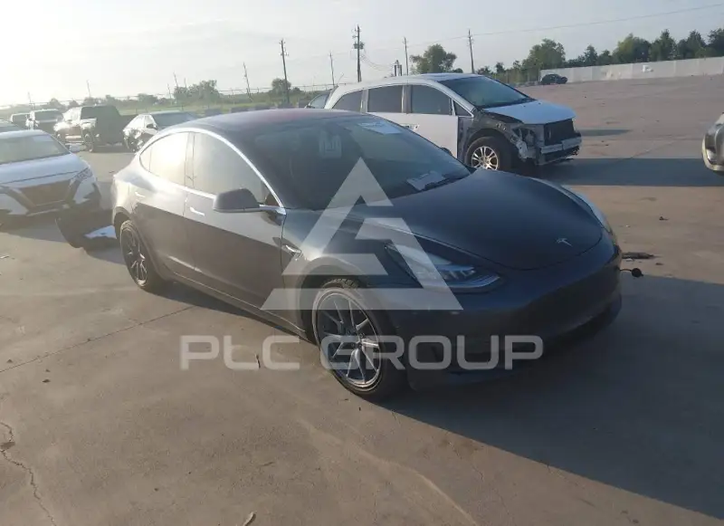 2018 Tesla Model 3 photo