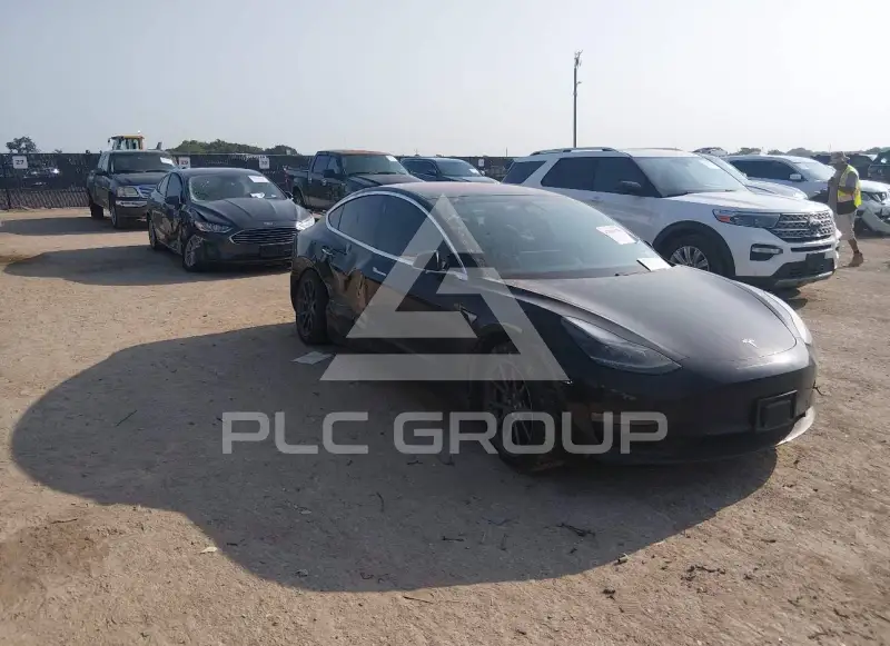 2018 Tesla Model 3 photo