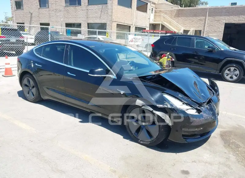 2018 Tesla Model 3 фото