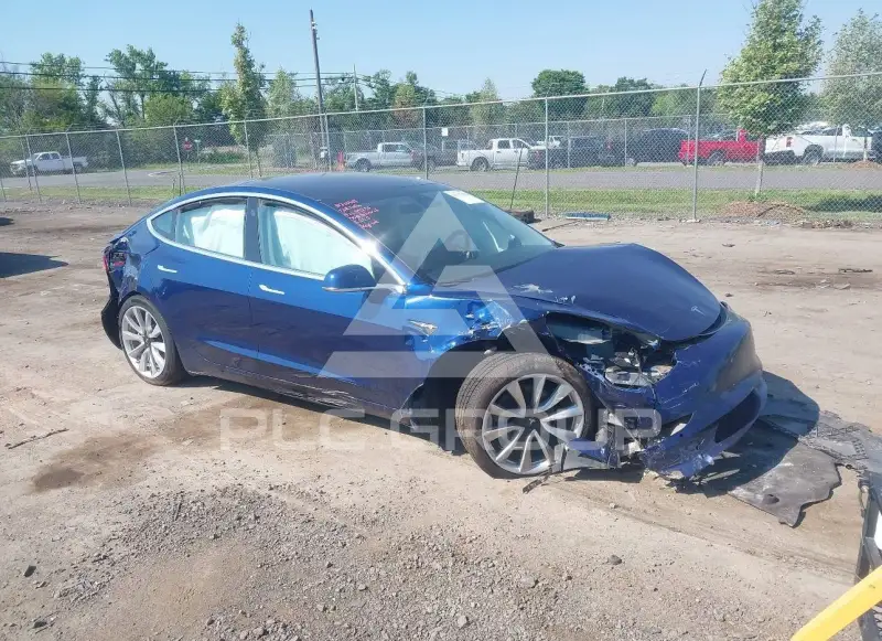 2018 Tesla Model 3 фото