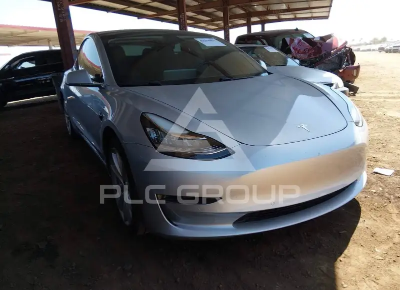 2018 Tesla Model 3 фото