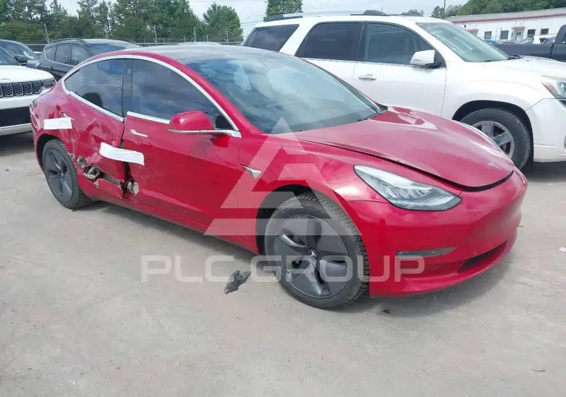 2018 Tesla Model 3 фото
