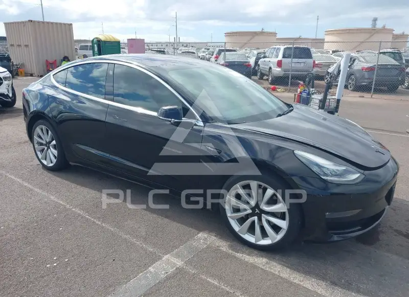 2018 Tesla Model 3 фото