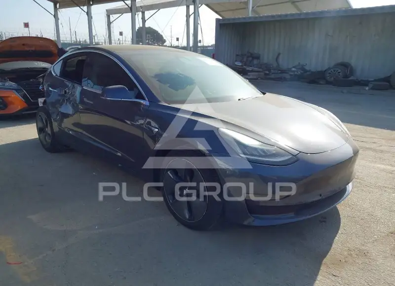 2018 Tesla Model 3 фото