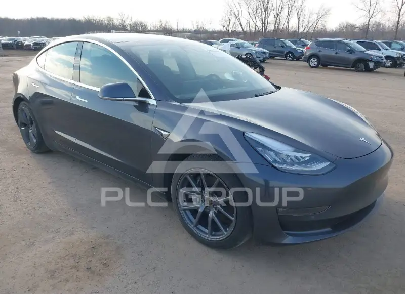 2018 Tesla Model 3 photo