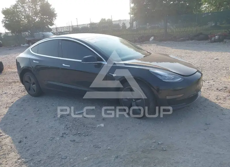 2018 Tesla Model 3 фото