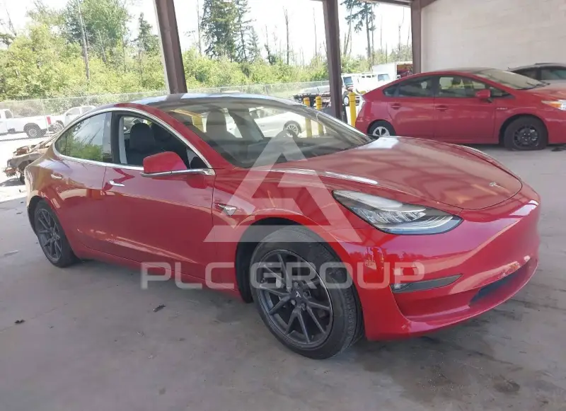 2018 Tesla Model 3 фото