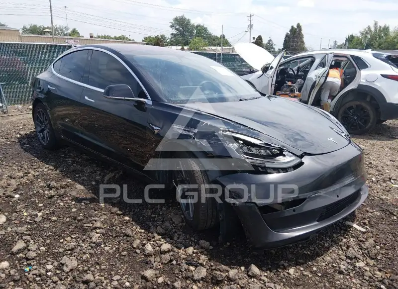 2018 Tesla Model 3 фото