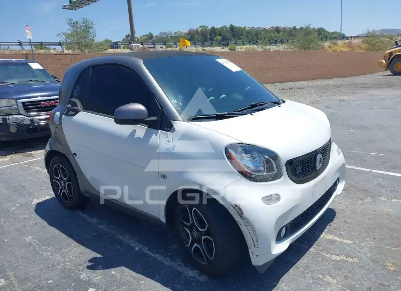 2018 Smart FORTWO фото