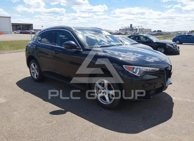 2018 Alfa Romeo Stelvio фото