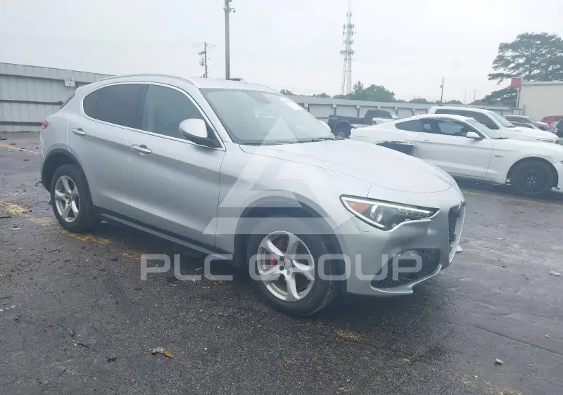 2018 Alfa Romeo Stelvio фото