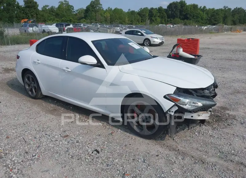 2018 Alfa Romeo Giulia photo