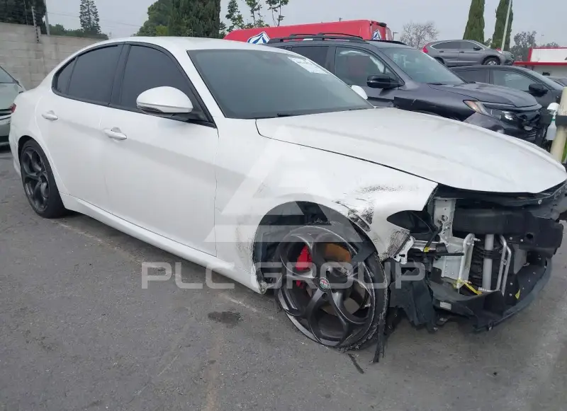 2018 Alfa Romeo Giulia фото