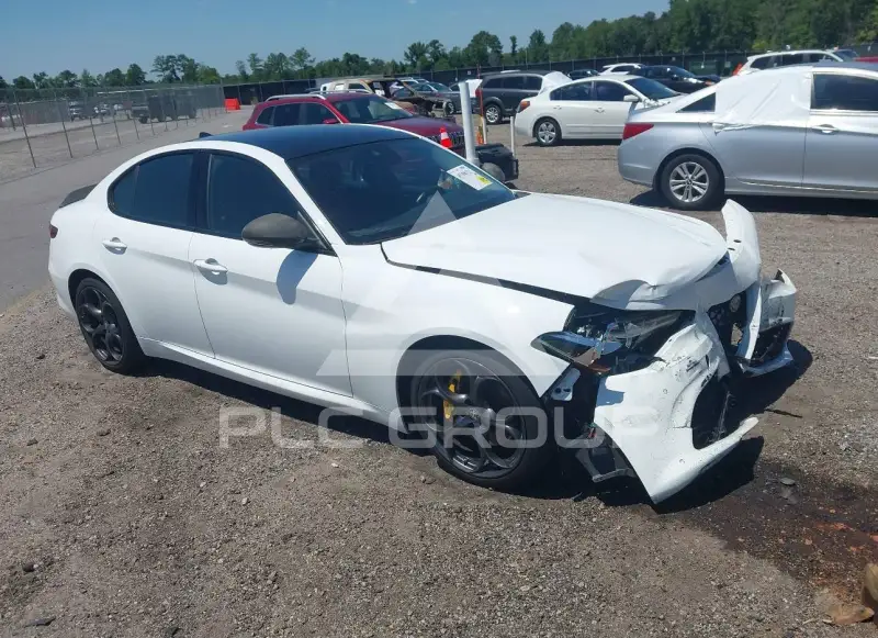 2018 Alfa Romeo Giulia фото