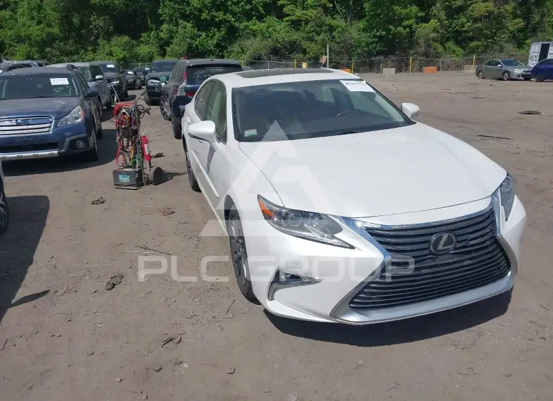 2018 Lexus ES350 photo