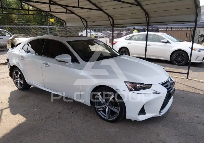 2018 Lexus IS300 photo