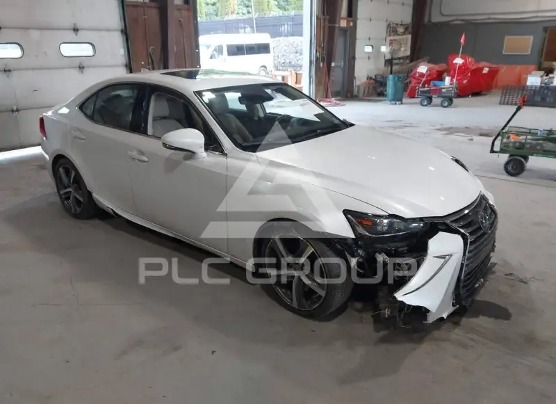 2018 Lexus IS300 photo