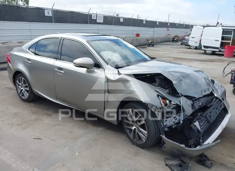 2018 Lexus IS300 photo