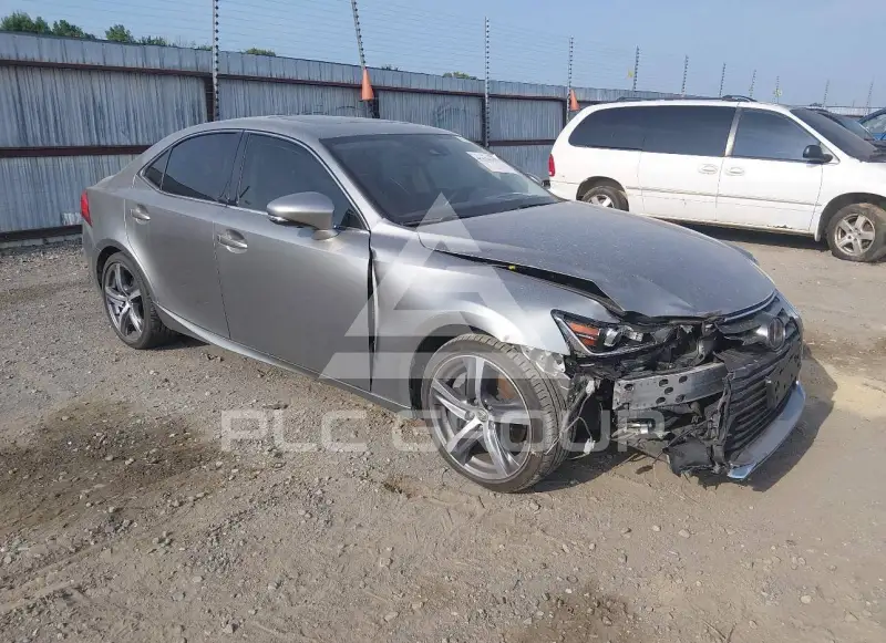 2018 Lexus IS300 photo