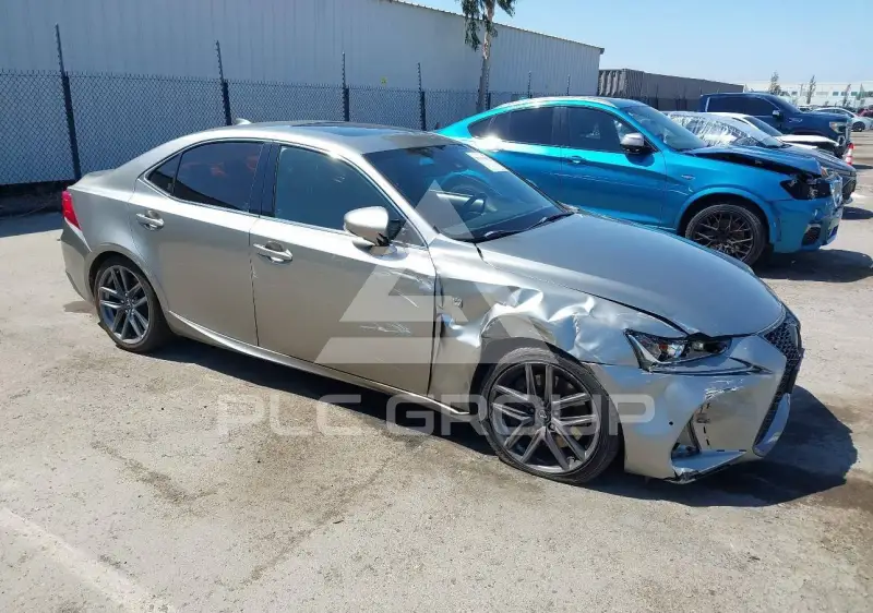 2018 Lexus IS300 фото