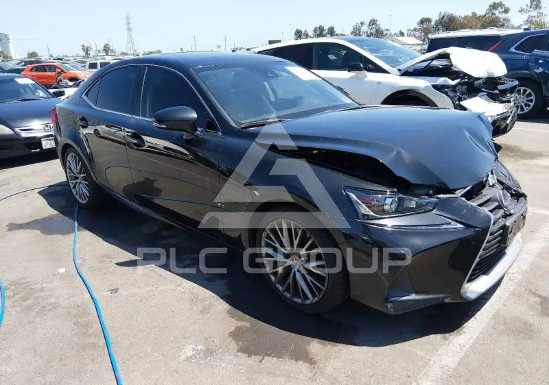 2018 Lexus IS300 photo