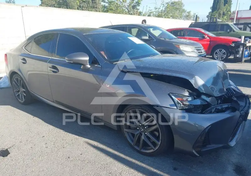 2018 Lexus IS300 фото