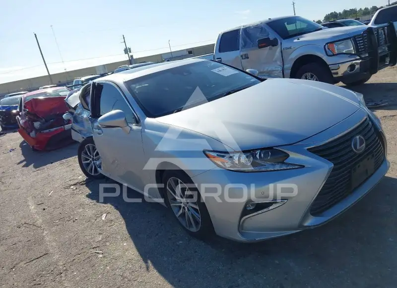 2018 Lexus ES300 фото