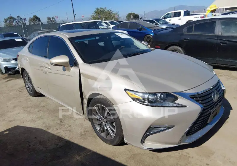 2018 Lexus ES300 фото