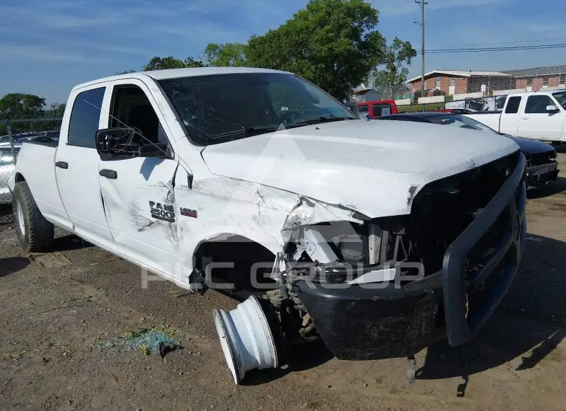 2018 RAM 2500 photo