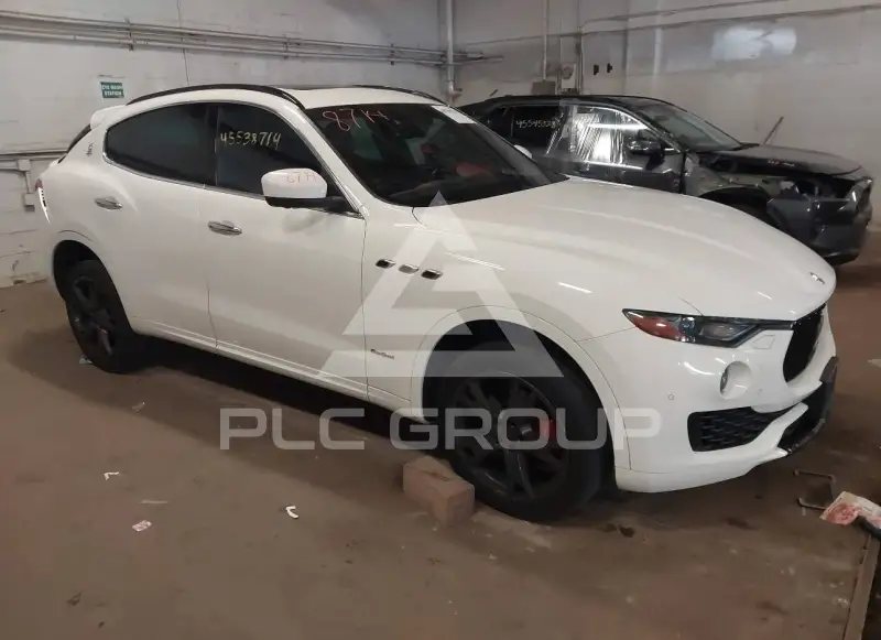 2018 Maserati LEVANTE фото