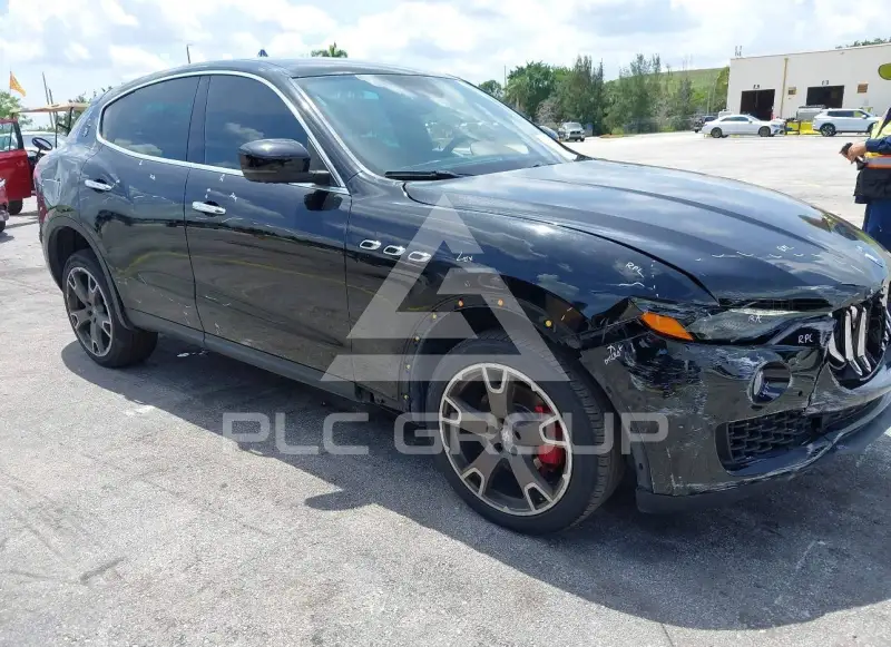 2018 Maserati LEVANTE photo