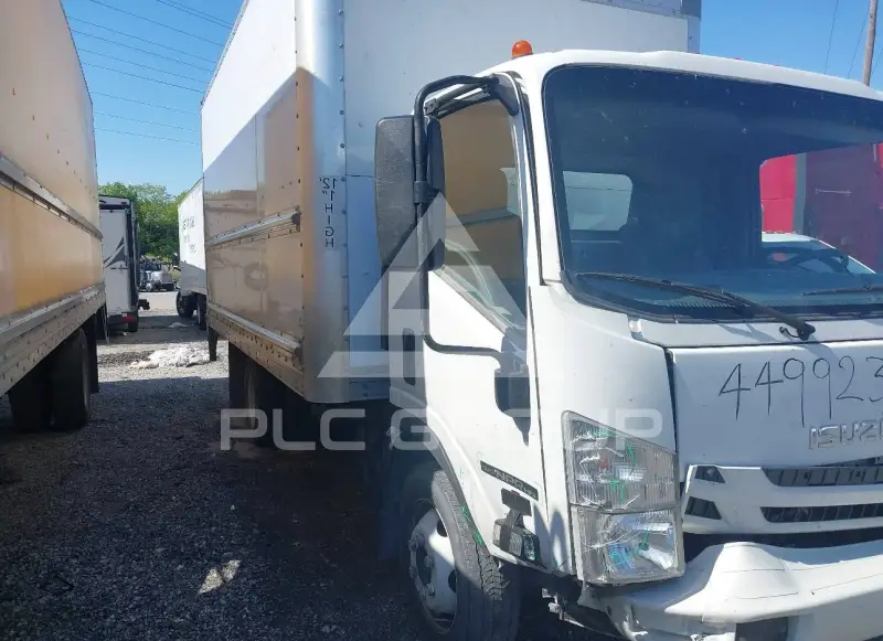 2018 Isuzu NPR photo