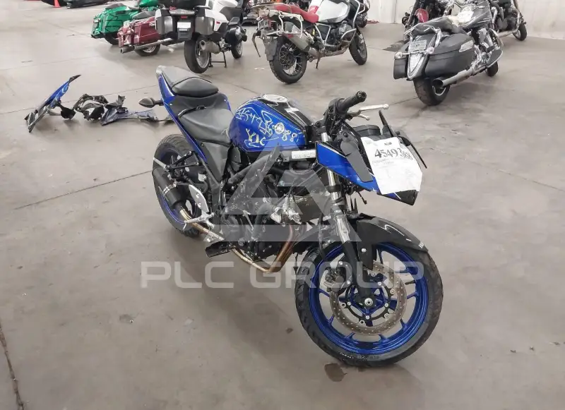 2018 Yamaha YZFR3 фото
