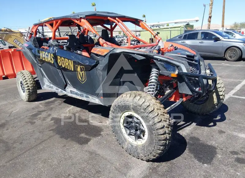 2018 Can-AM MAVERICK photo